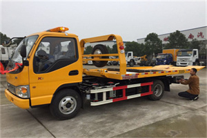 满洲里哪里有拖车服务