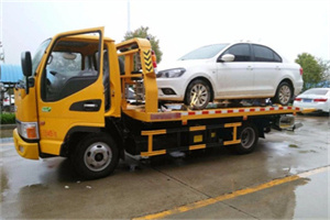 满洲里附近拖车救援24小时服务热线